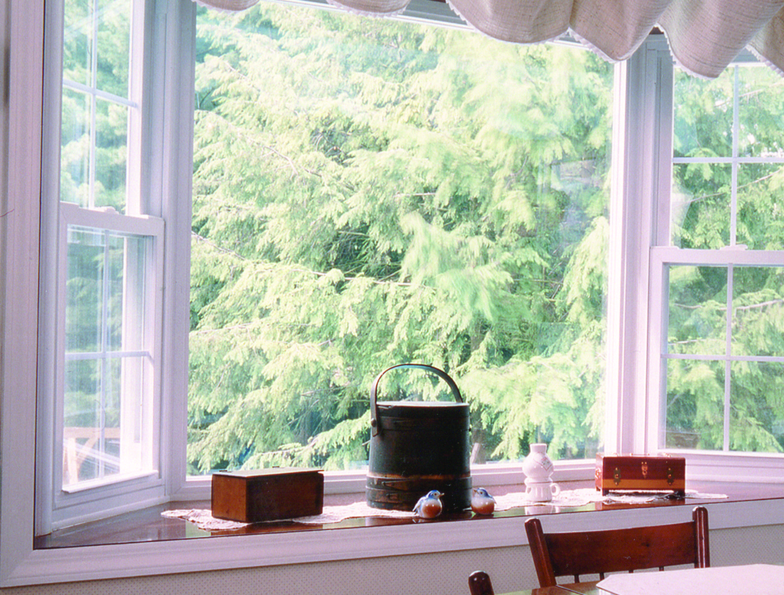 2200 Bay Window