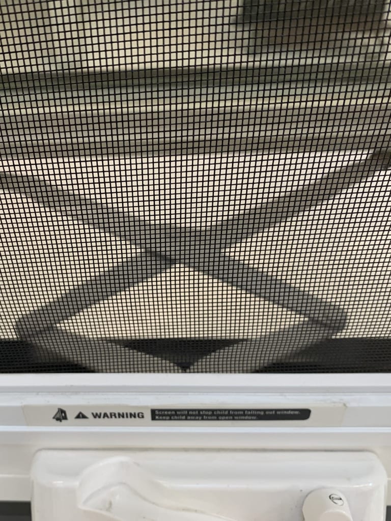 awning-screen Screen in Awning